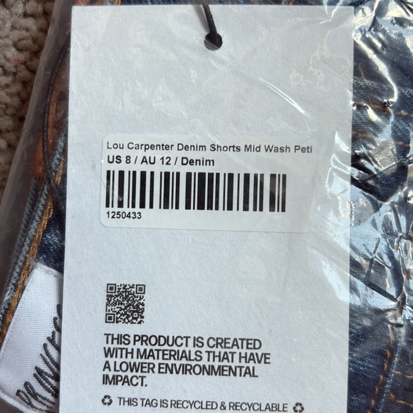 Lou Carpenter Denim Shorts Mid Wash - Picture 4 of 4